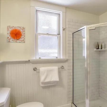 Light Filled Condo 3 Bedrm With Enclosed Sunny Backyard Oakland Exterior photo