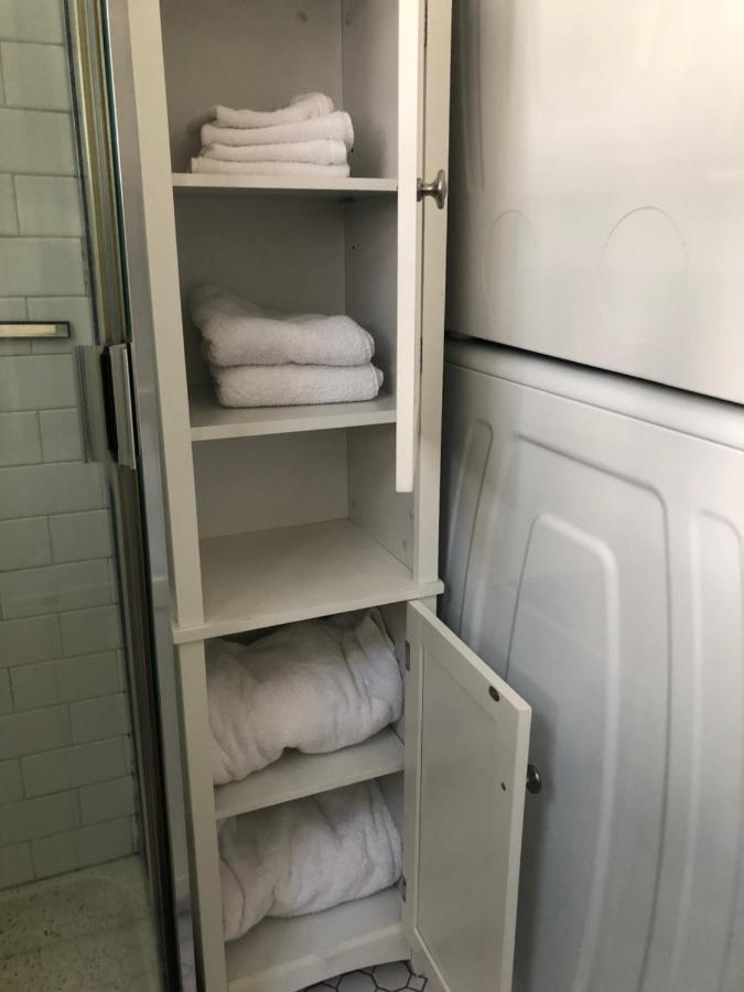 Apartment Light Filled 3 Bedrm With Enclosed Sunny Backyard Oakland